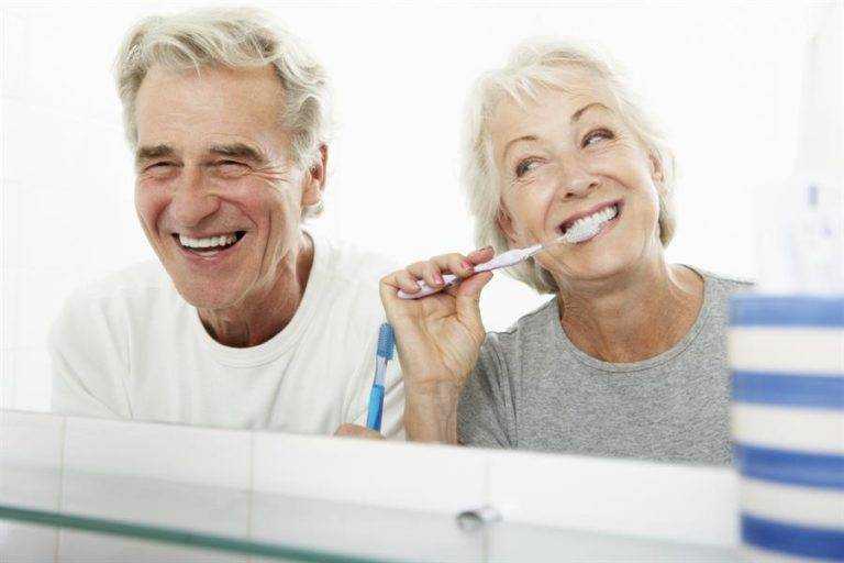 How to Care for Aging Parents’ Dental Health?