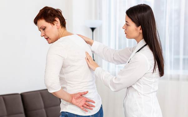 Spinal Decompression vs Chiropractic Adjustment: What’s the Difference?