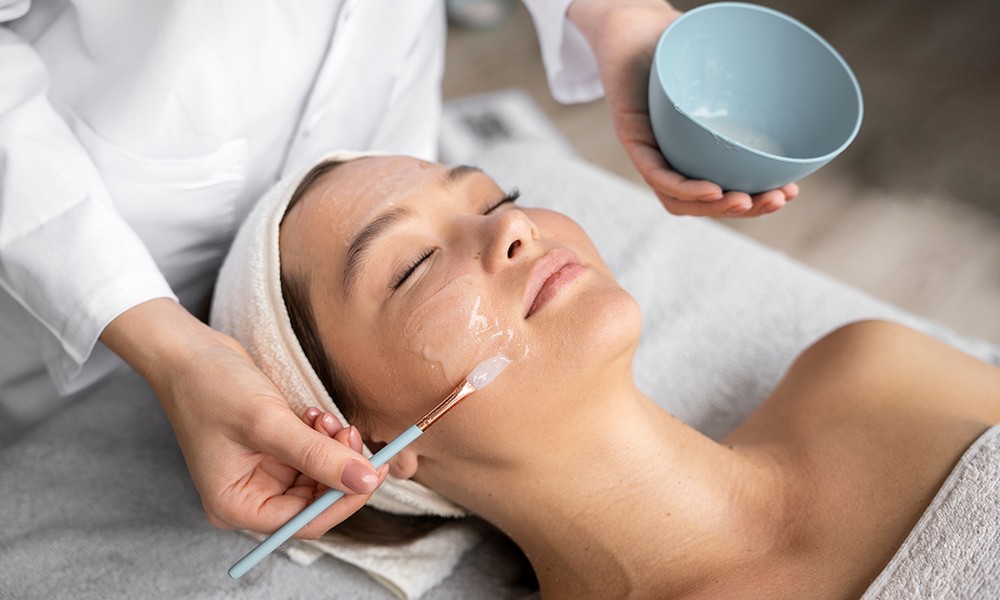 Why a Hydrating Facial Is Essential for Dry and Dehydrated Skin