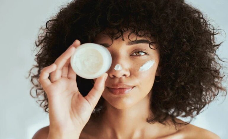 How to Build the Right Daily Skincare Routine?